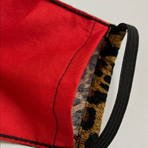CHEETAH / LEOPARD Print Face Mask w/ Red Lining - Picture 4 of 5